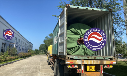 美國(guó)客戶下單的書(shū)脊式橡膠壩準(zhǔn)備發(fā)貨