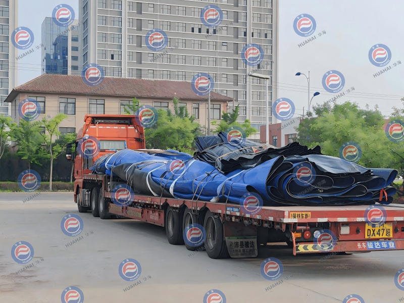 喜訊！青島華海環(huán)保橡膠壩產(chǎn)品再啟新程，順利發(fā)貨