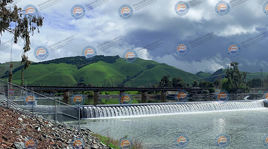 美國(guó)斜坡橡膠壩